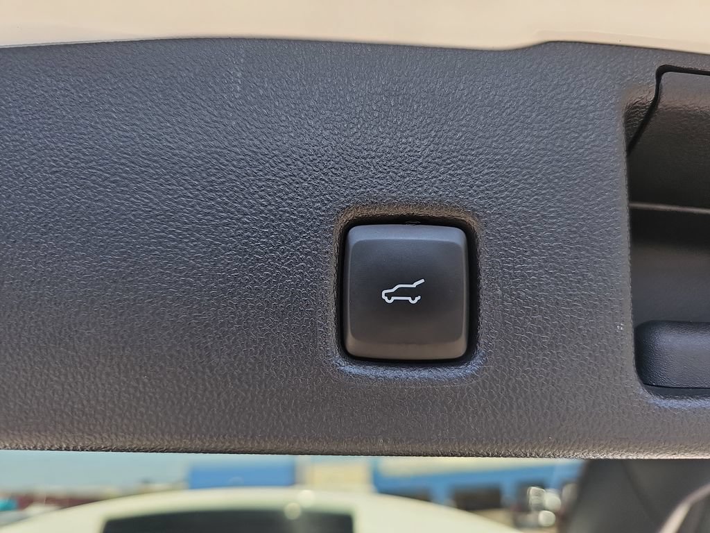 Used 2022 Ford Escape Titanium w/ Titanium Elite Package AWD/4WD image 13