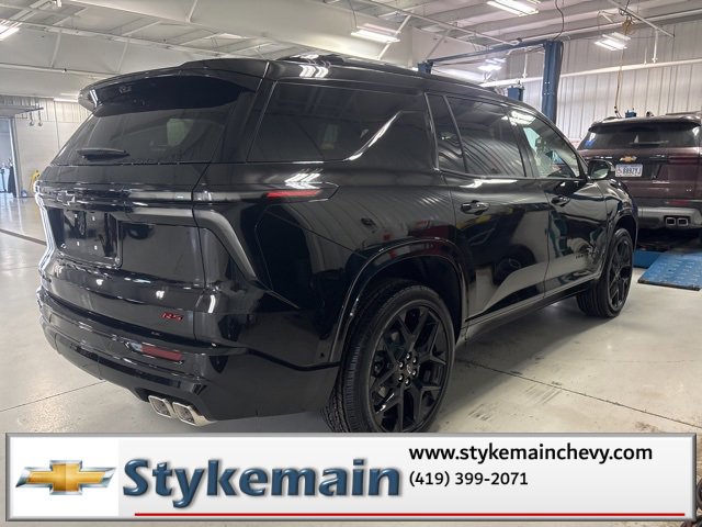 New 2026 Chevrolet Traverse RS w/ LPO, Floor Liner Package image 7