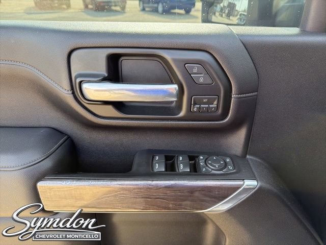 Used 2020 Chevrolet Silverado 2500 LTZ w/ LTZ Convenience Package image 16