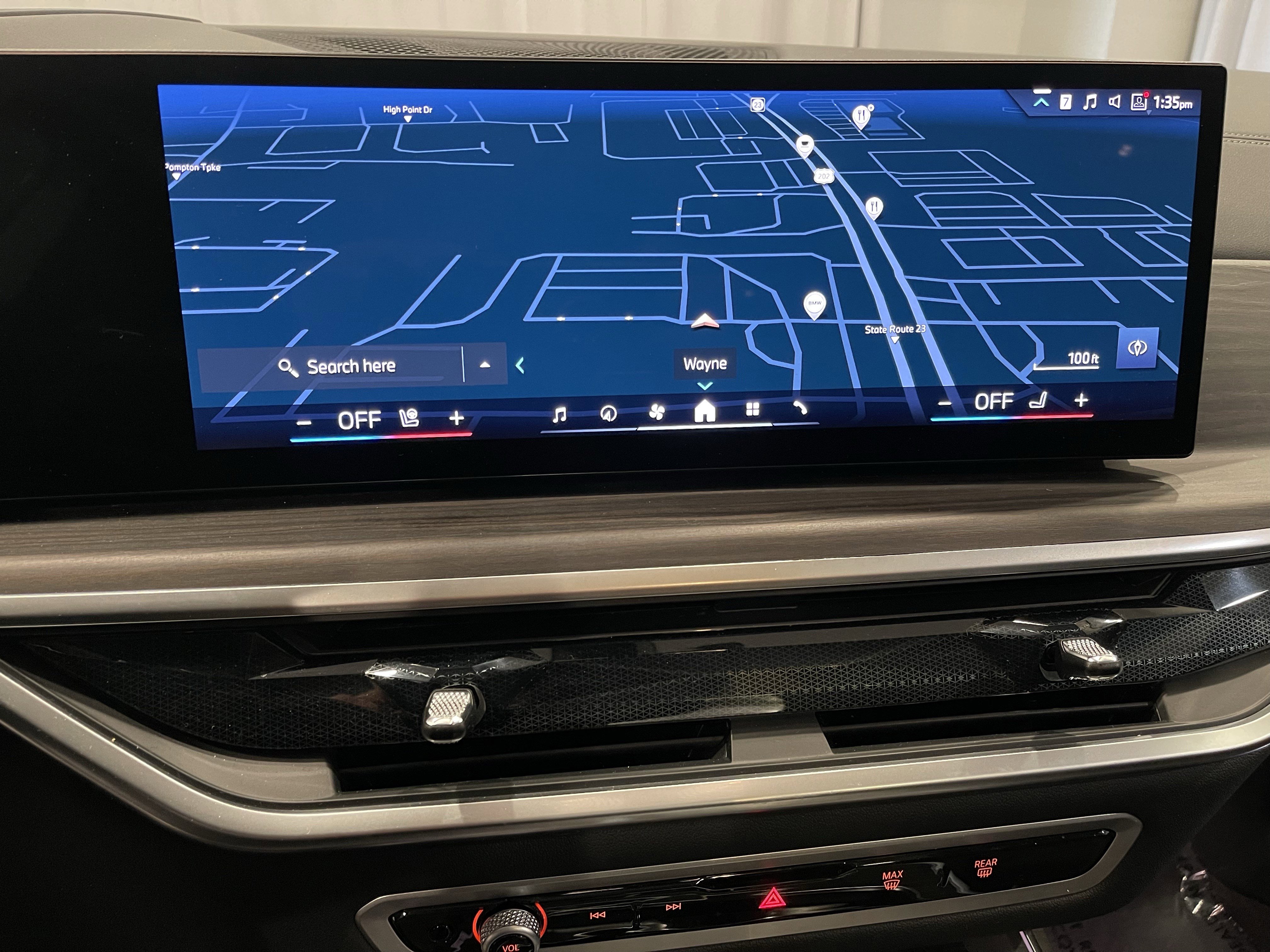 Used 2026 BMW X7 xDrive40i image 22