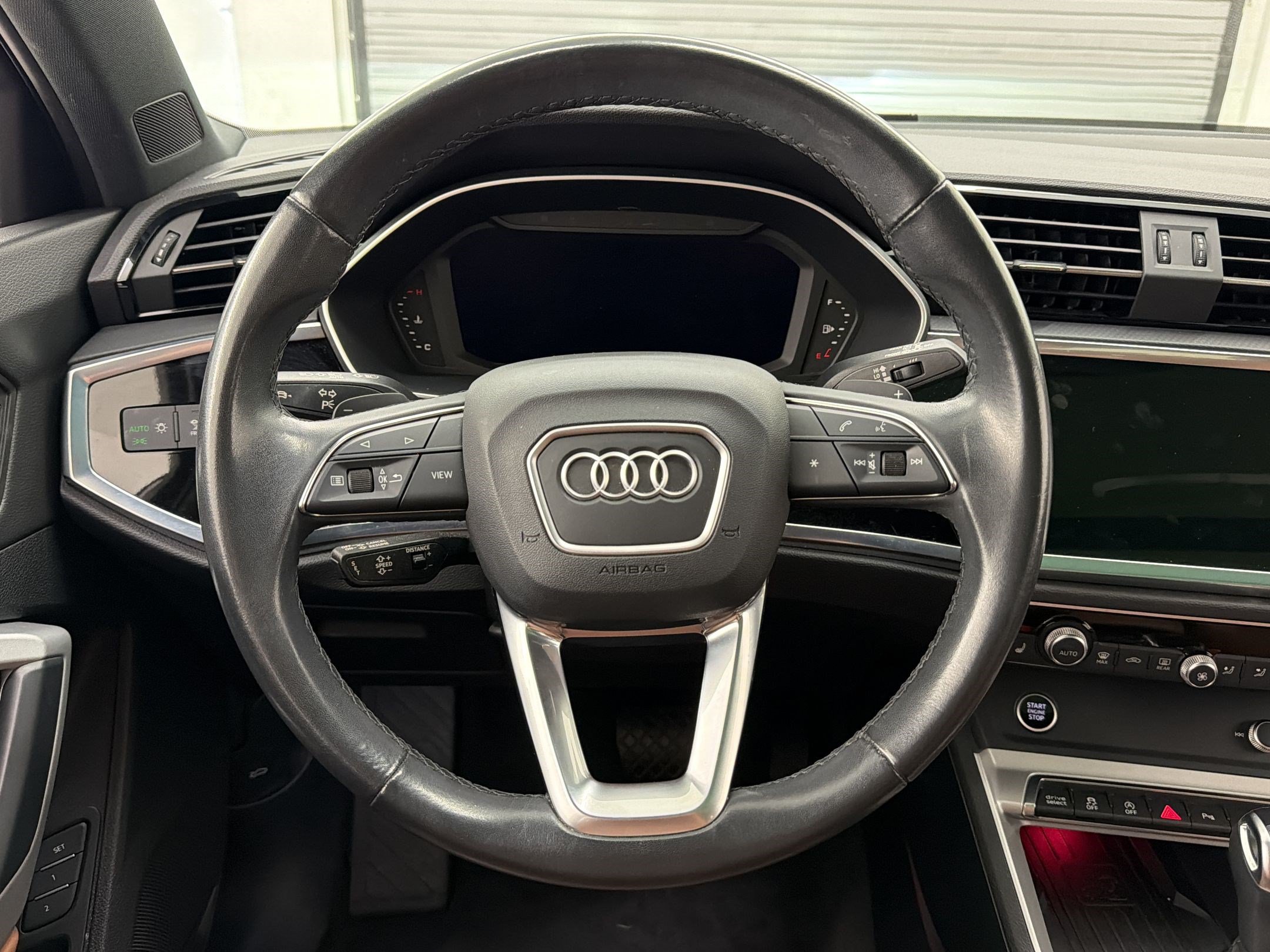 Used 2023 Audi Q3 2.0T Premium Plus w/ Premium Plus Package AWD/4WD image 11