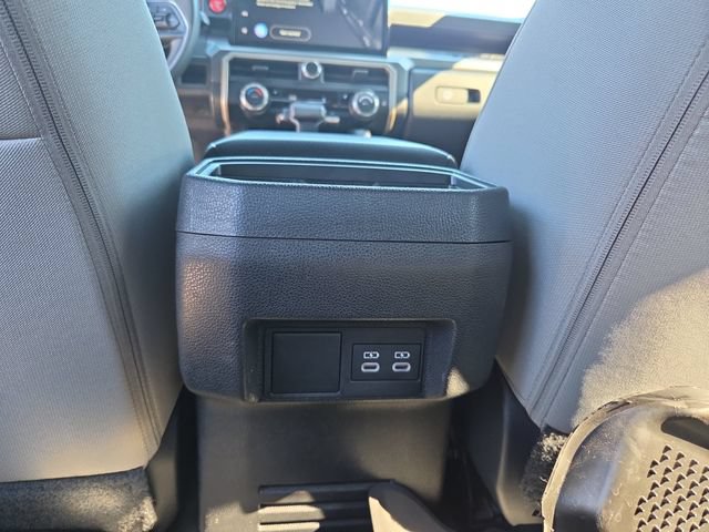 Used 2025 Toyota Tacoma TRD Sport AWD/4WD image 30