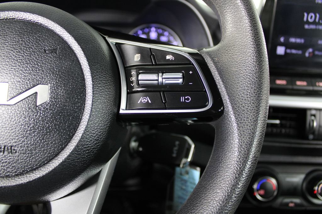 Used 2023 Kia Forte LXS w/ LXS Technology Package image 24