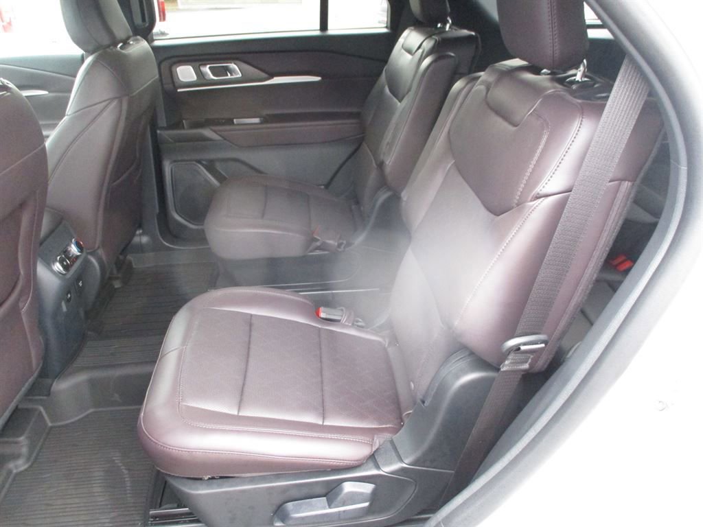 New 2026 Ford Explorer Platinum image 8