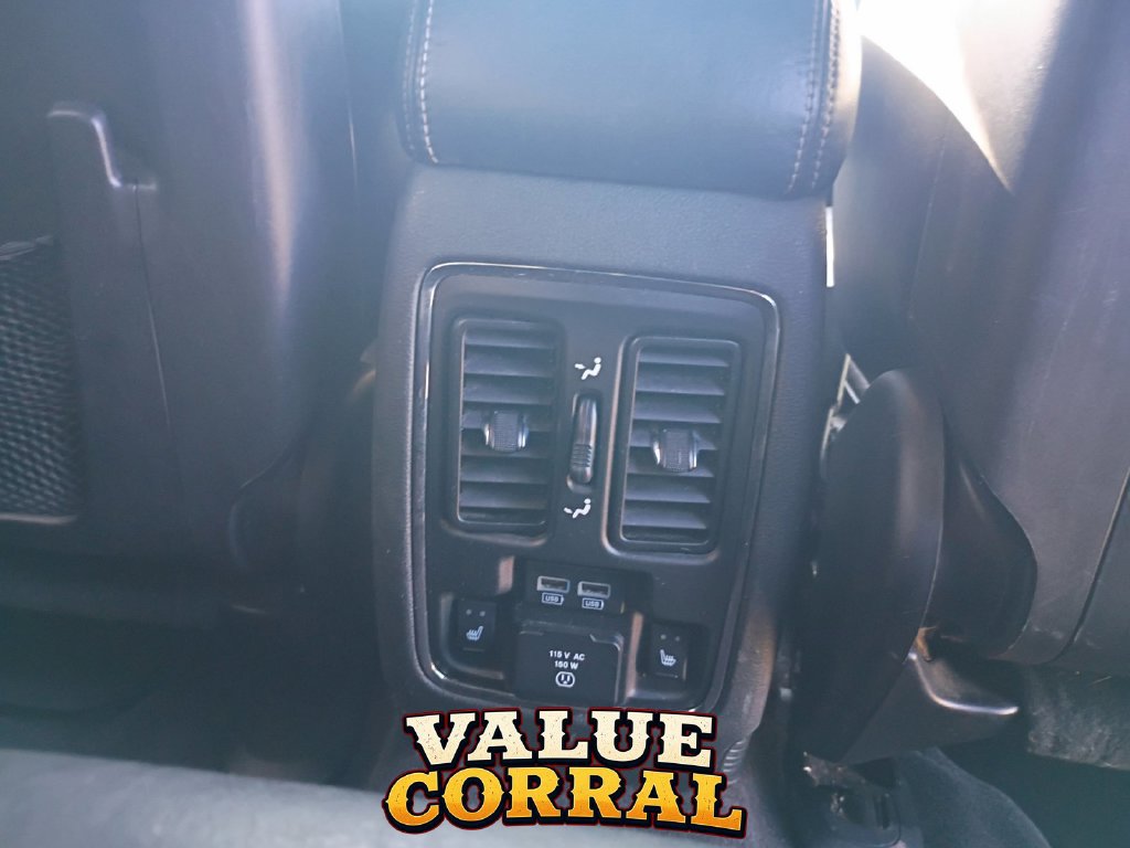Used 2016 Jeep Grand Cherokee Overland w/ Advanced Technology Group AWD/4WD image 22
