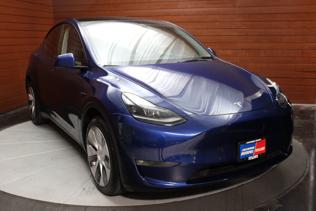 Used 2023 Tesla Model Y Long Range AWD/4WD image 12