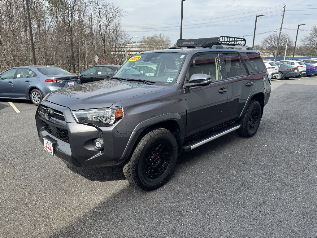 Used 2023 Toyota 4Runner SR5 Premium w/ Moonroof Package image 2