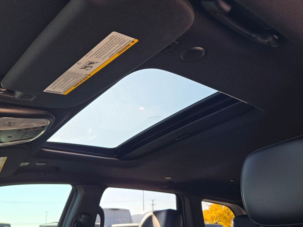 Used 2021 Jeep Grand Cherokee Laredo X image 25