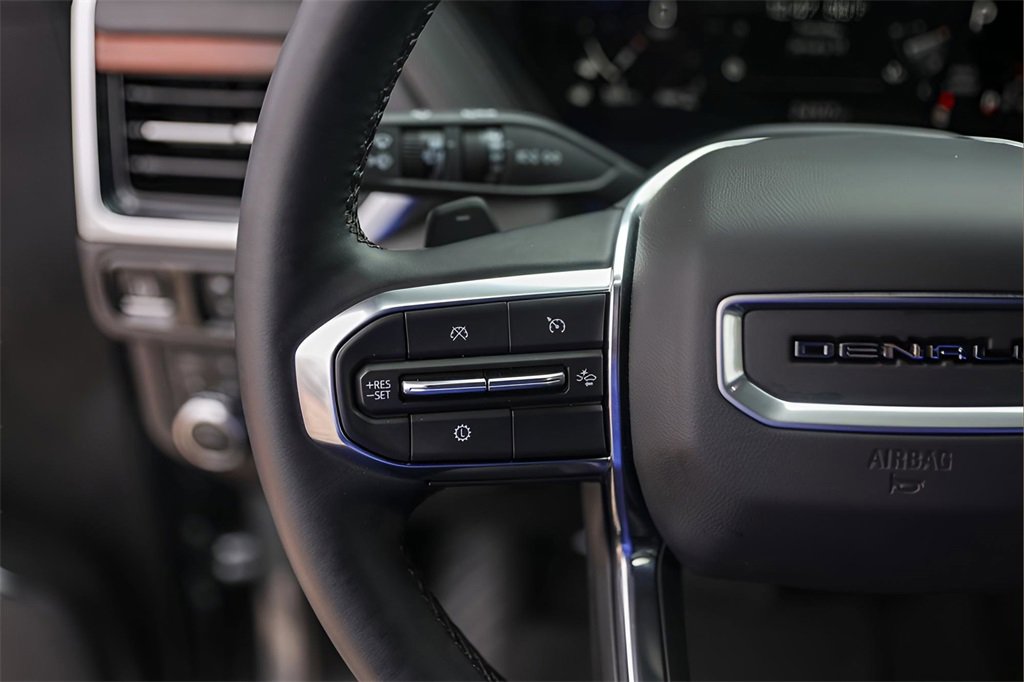 Used 2025 GMC Yukon Denali image 14