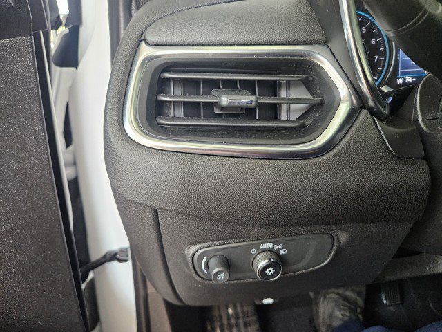 Used 2024 Chevrolet Equinox LT FWD image 30