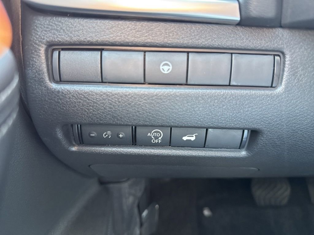 New 2026 Nissan Rogue SV AWD/4WD image 16