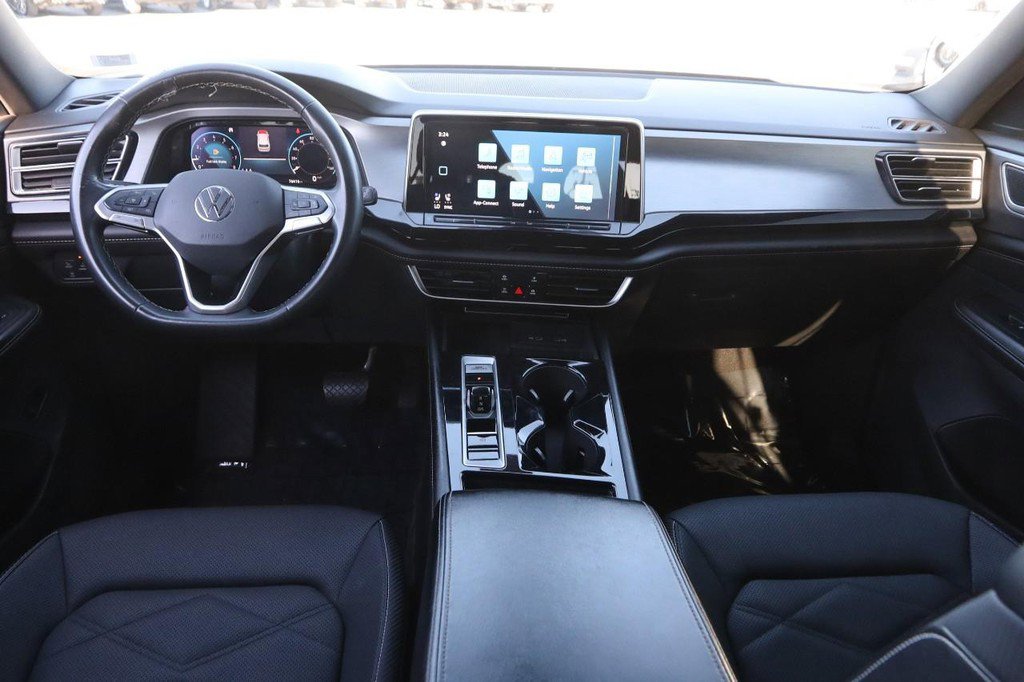 Used 2024 Volkswagen Atlas Cross Sport SE image 20