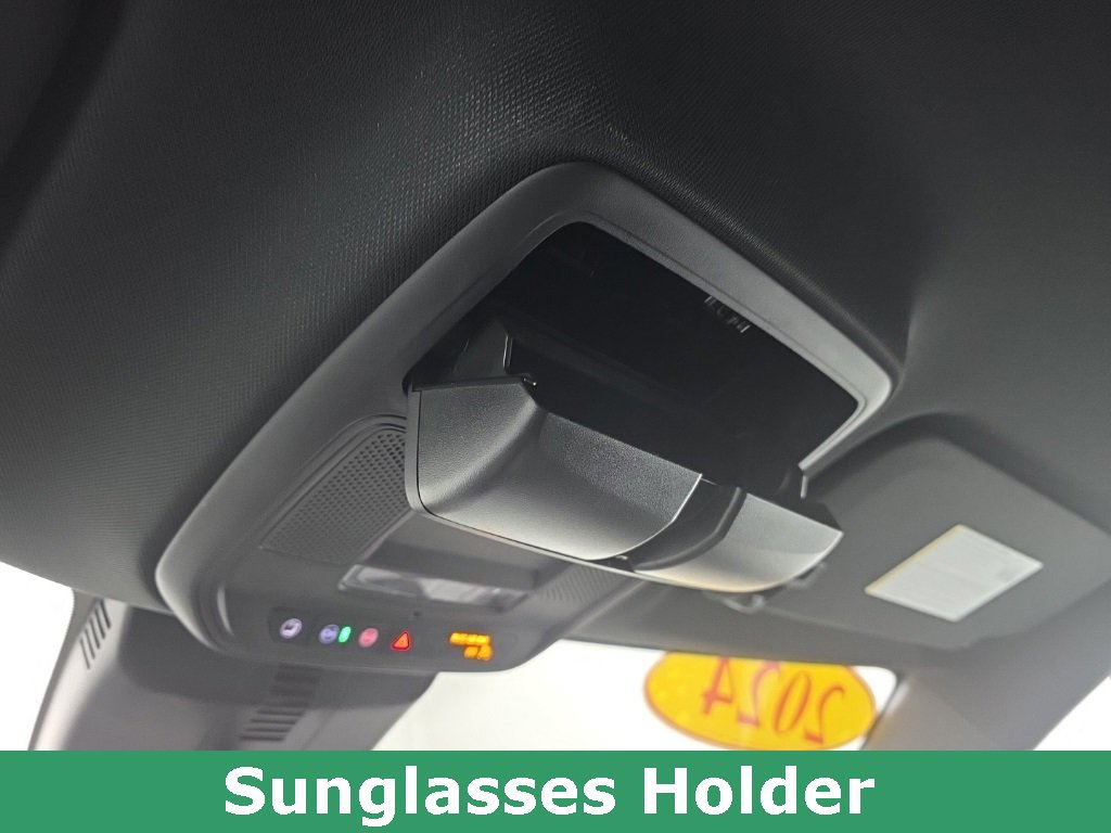 Used 2024 Chevrolet Traverse Z71 w/ Enhanced Driving Package image 48