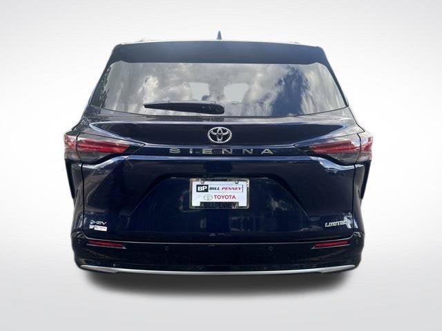 New 2026 Toyota Sienna Limited FWD image 7