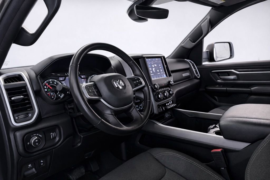 Used 2022 RAM 1500 Big Horn w/ Night Edition AWD/4WD image 8