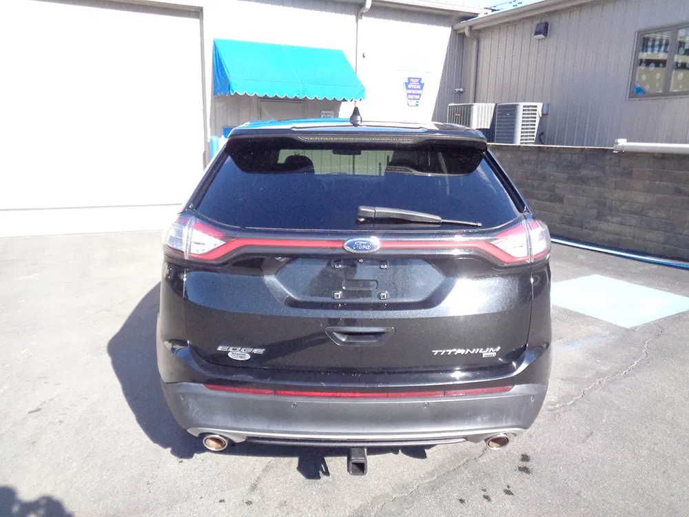 Used 2015 Ford Edge Titanium AWD/4WD image 3