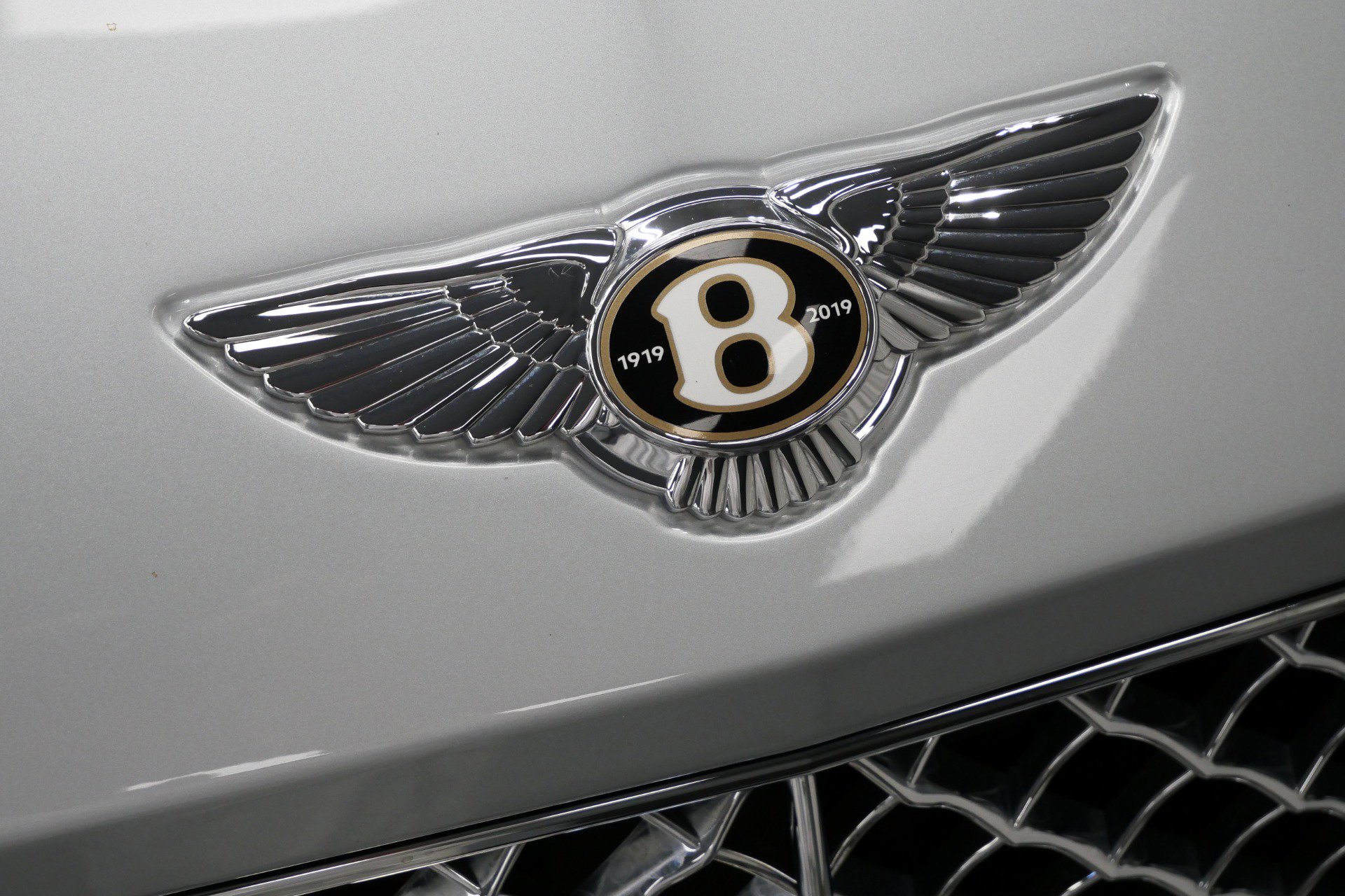 Used 2020 Bentley Continental GT V8 image 34