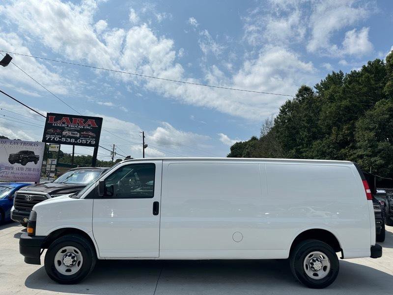 Used 2020 Chevrolet Express 2500 Extended w/ Driver Convenience Package RWD image 4