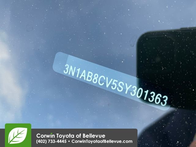 Used 2025 Nissan Sentra SV image 30