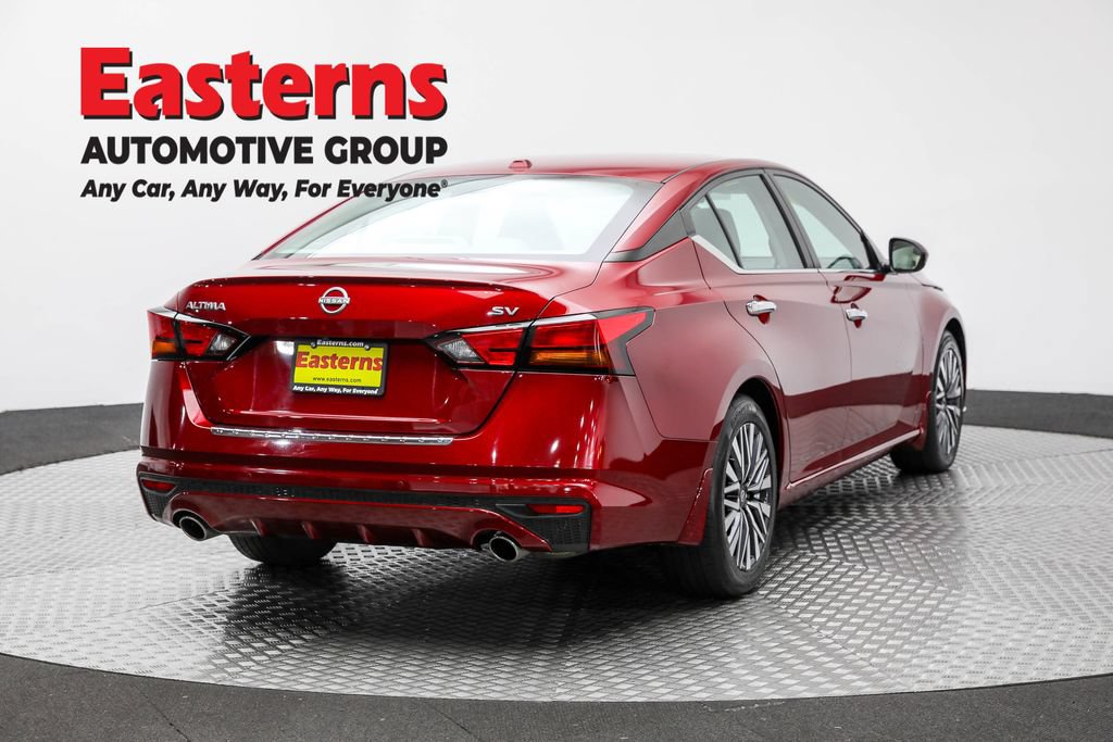 Used 2023 Nissan Altima 2.5 SV w/ SV Premium Package FWD image 5