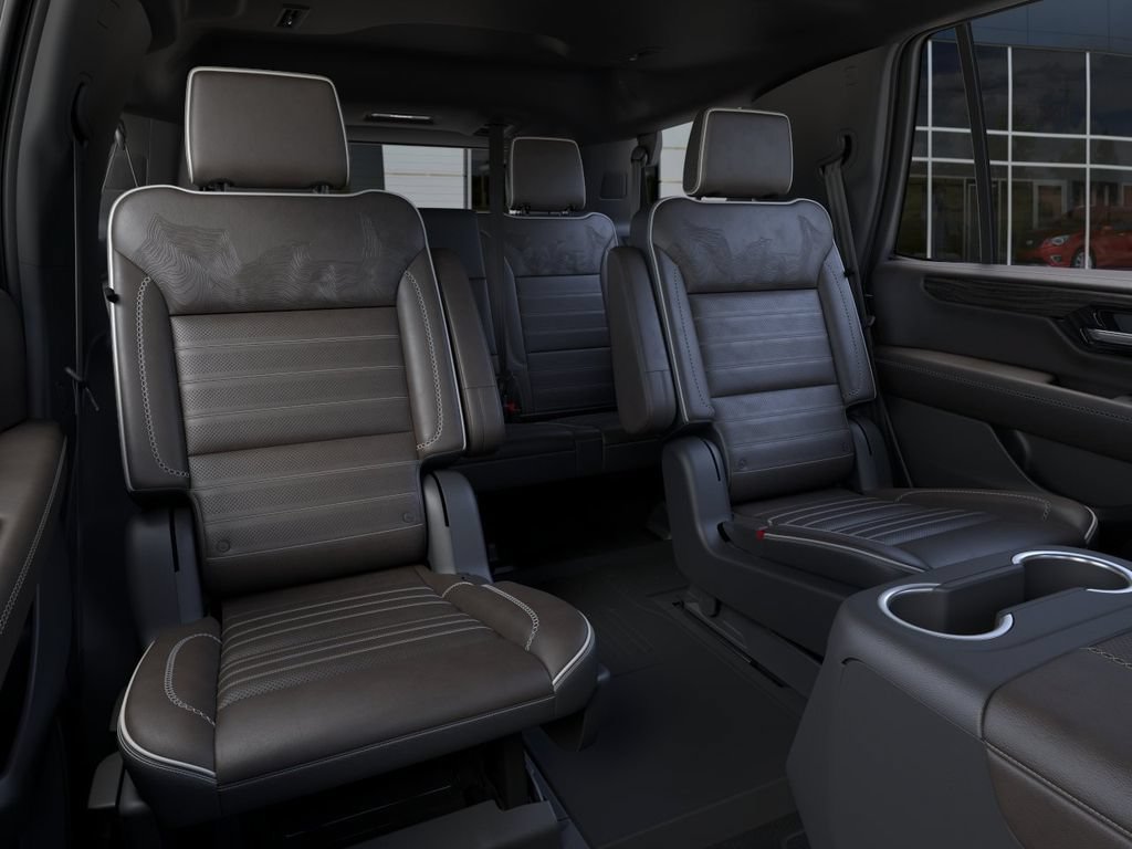 New 2026 GMC Yukon Denali Ultimate w/ LPO, Floor Liner Package AWD/4WD image 17