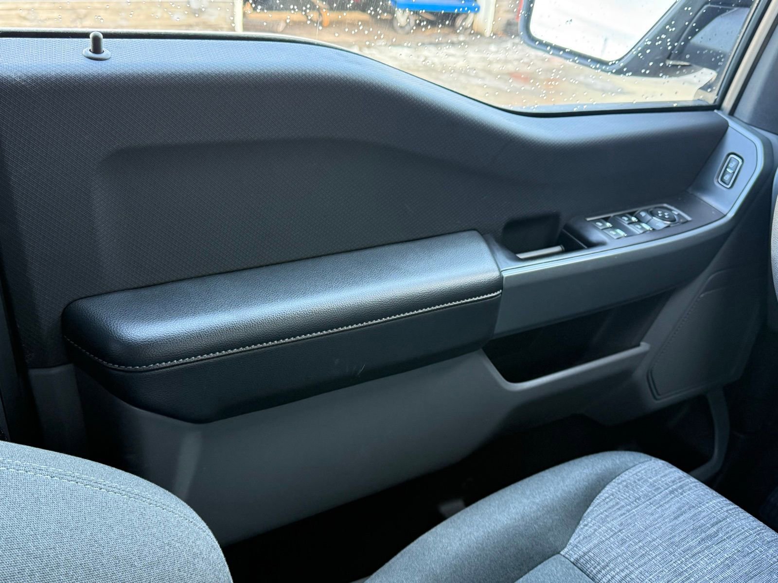 Used 2023 Ford F150 XLT image 29