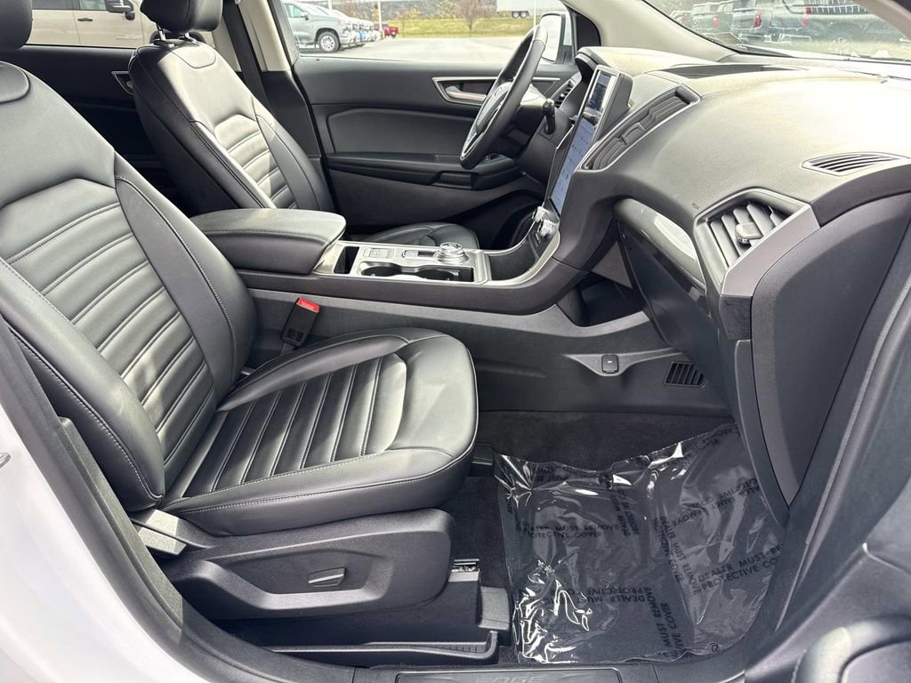 Used 2024 Ford Edge SEL AWD/4WD image 19