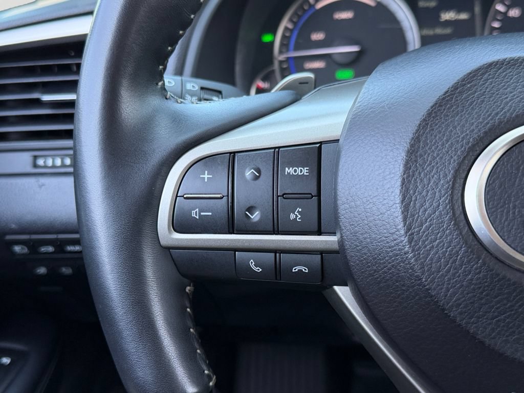 Used 2020 Lexus RX 450h AWD w/ Luxury Package image 19