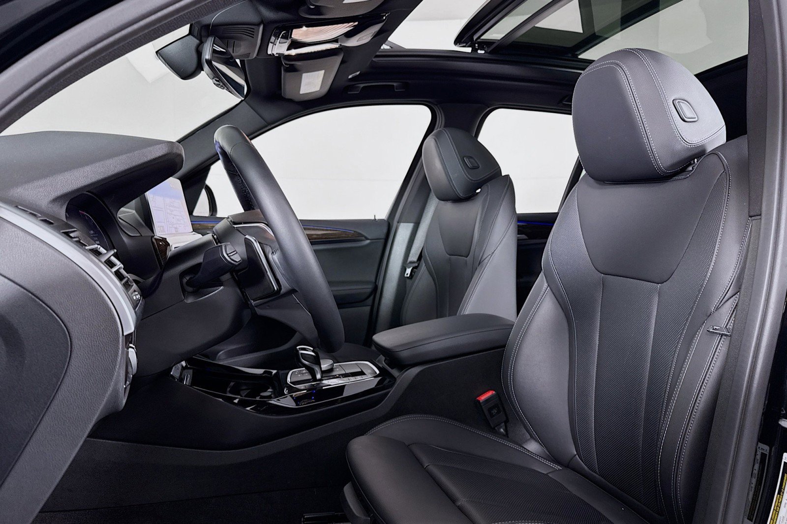 Used 2023 BMW X3 sDrive30i w/ Premium Package w/ZPA image 16