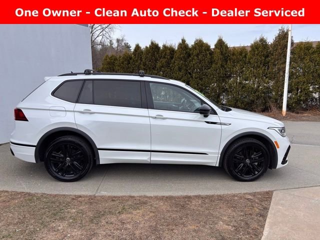 Used 2022 Volkswagen Tiguan SE R-Line AWD/4WD image 2