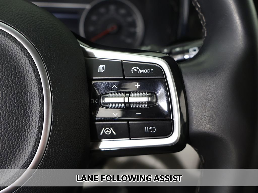 Used 2023 Kia Sorento S w/ Panoramic Sunroof Package FWD image 5