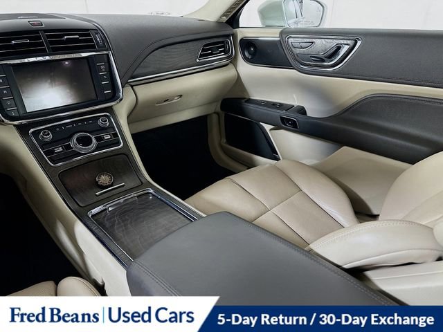 Certified 2020 Lincoln Continental Standard w/ Premium Package image 27