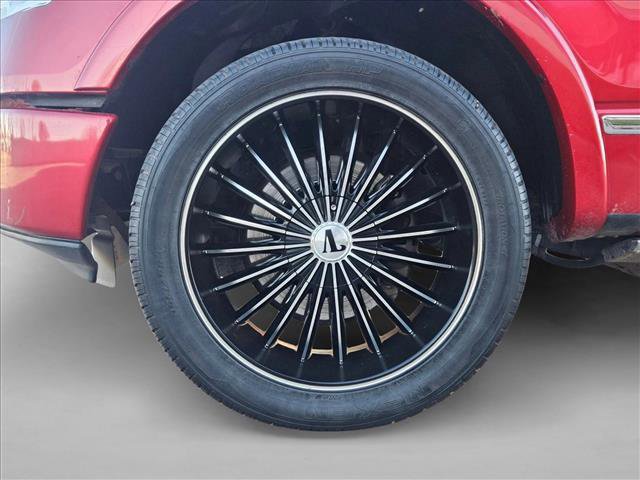 Used 2011 Ford F150 Platinum image 24