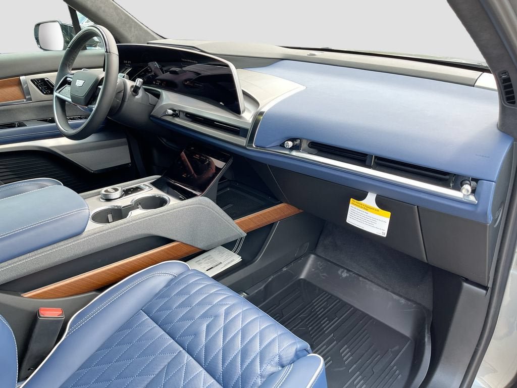 New 2026 Cadillac Vistiq Premium Luxury w/ LPO, Floor Liner Package AWD/4WD image 34