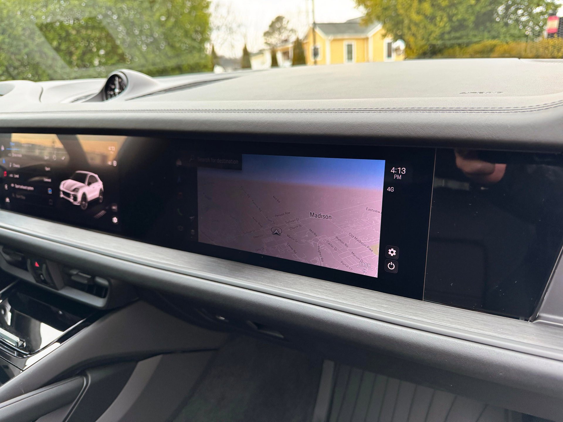 Used 2025 Porsche Cayenne GTS image 39