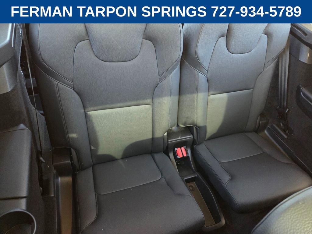 Certified 2025 Volvo XC90 B6 Plus image 30