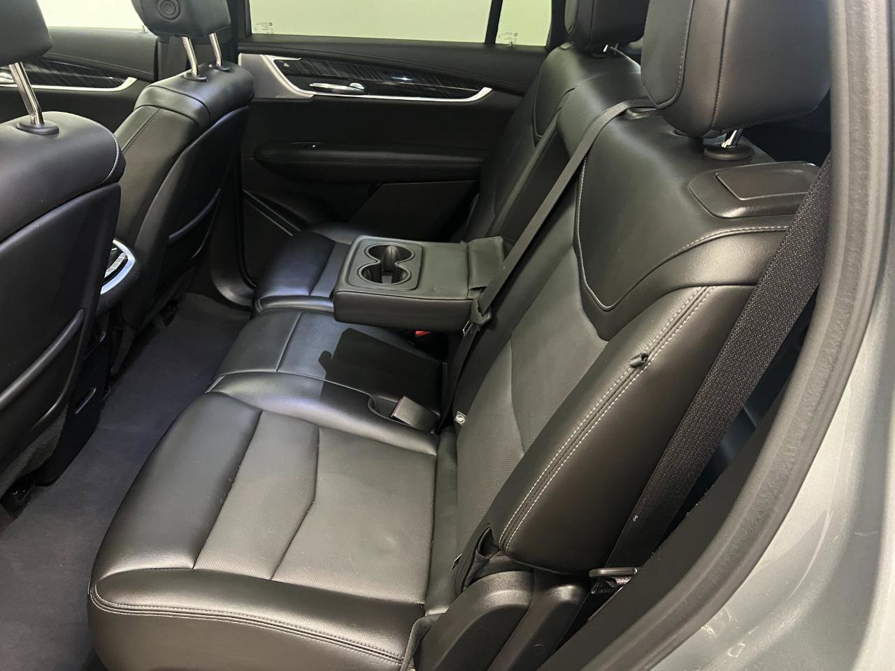 Used 2024 Cadillac XT6 Premium Luxury image 30