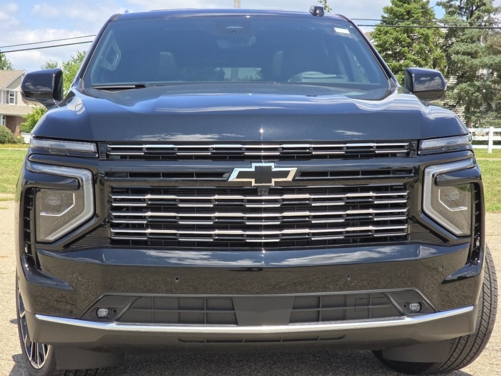 New 2026 Chevrolet Suburban High Country AWD/4WD image 10