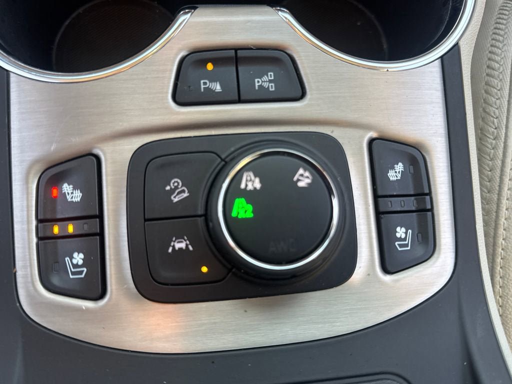 Used 2024 GMC Terrain Denali w/ Denali Premium Package AWD/4WD image 21