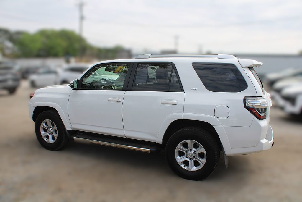 Used 2018 Toyota 4Runner SR5 Premium image 12