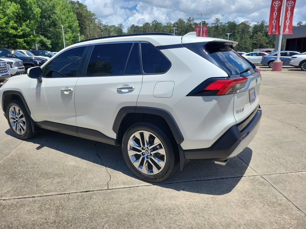 Certified 2019 Toyota RAV4 Limited w/ Advanced Technology Package FWD image 3