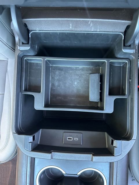 Used 2022 GMC Yukon SLT w/ SLT Luxury Package AWD/4WD image 39