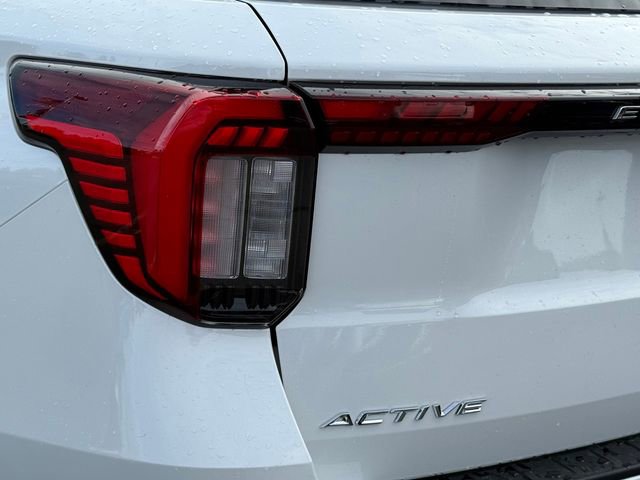 New 2026 Ford Explorer Active w/ Active Comfort Package image 8