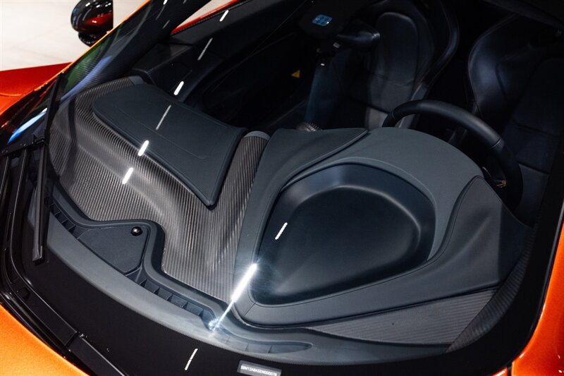 Used 2014 McLaren P1 RWD image 33