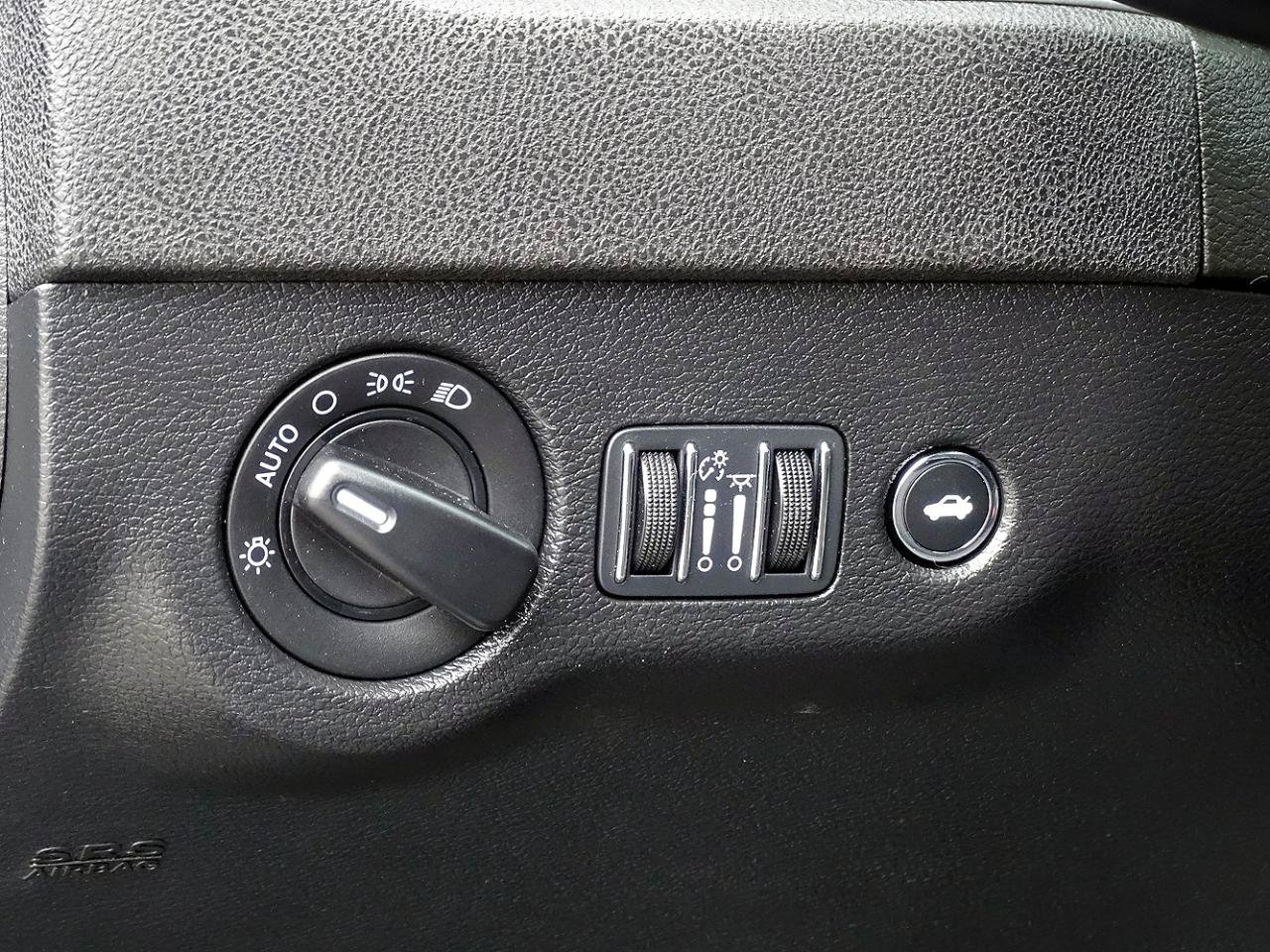 Used 2022 Dodge Charger SXT RWD image 24