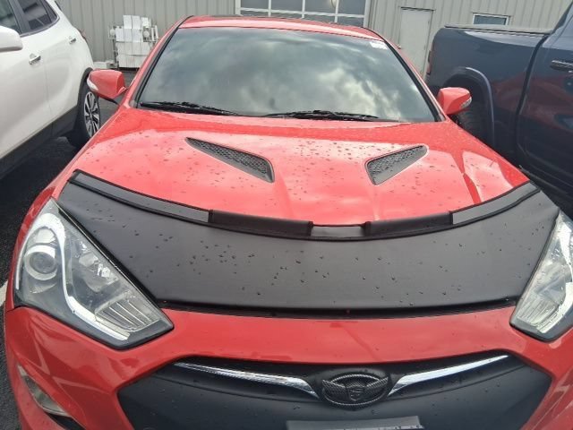 Used 2013 Hyundai Genesis 3.8 RWD image 8