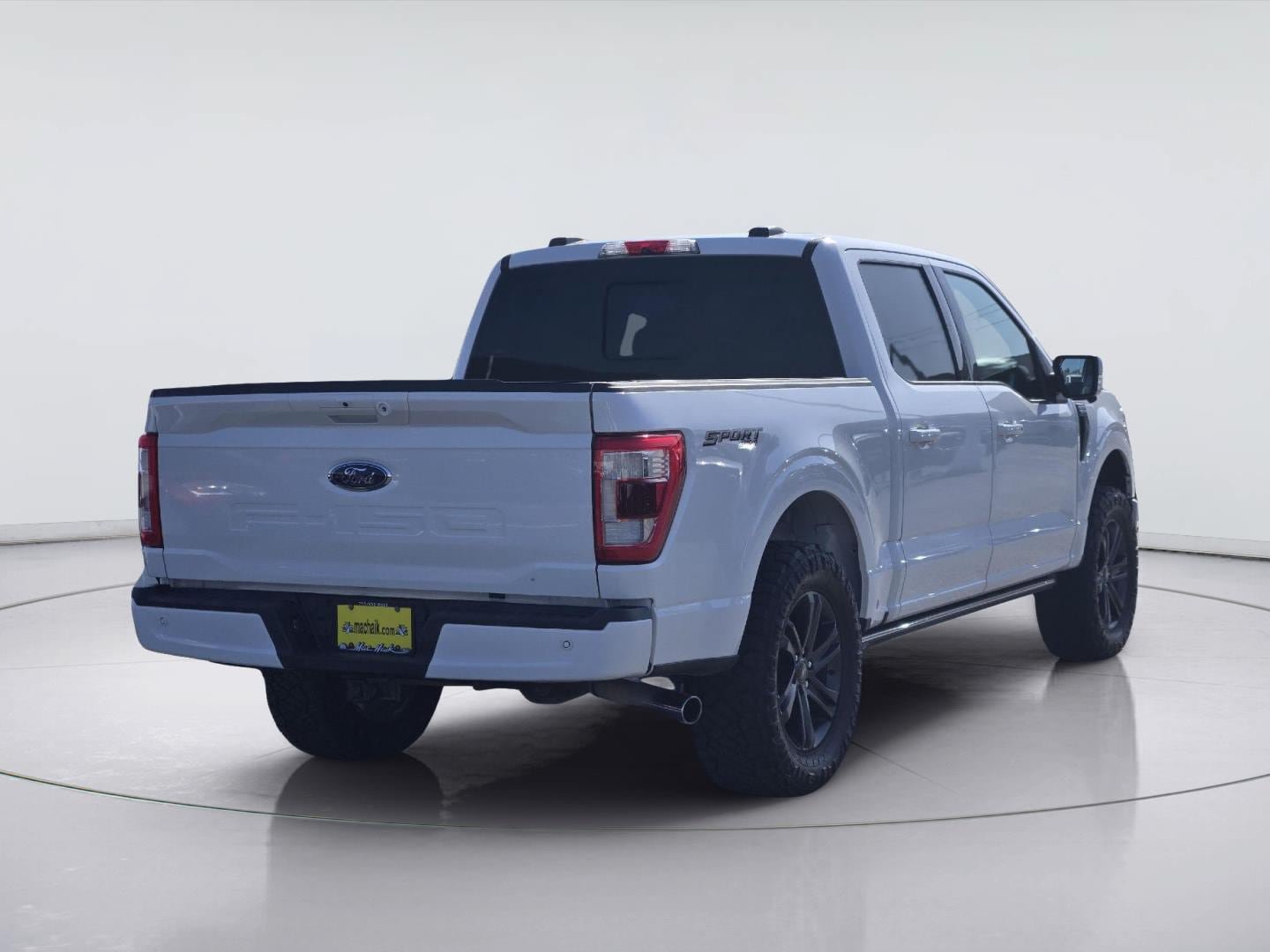 Used 2021 Ford F150 Lariat w/ Equipment Group 502A High AWD/4WD image 8