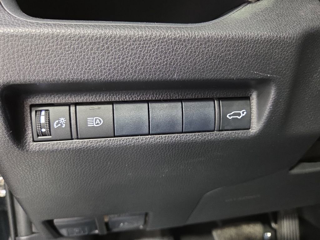 Used 2019 Toyota RAV4 XLE w/ Convenience Package AWD/4WD image 27