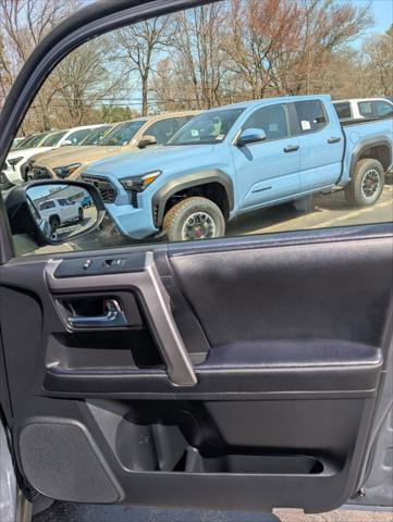 Certified 2024 Toyota 4Runner SR5 Premium w/ Moonroof Package AWD/4WD image 19