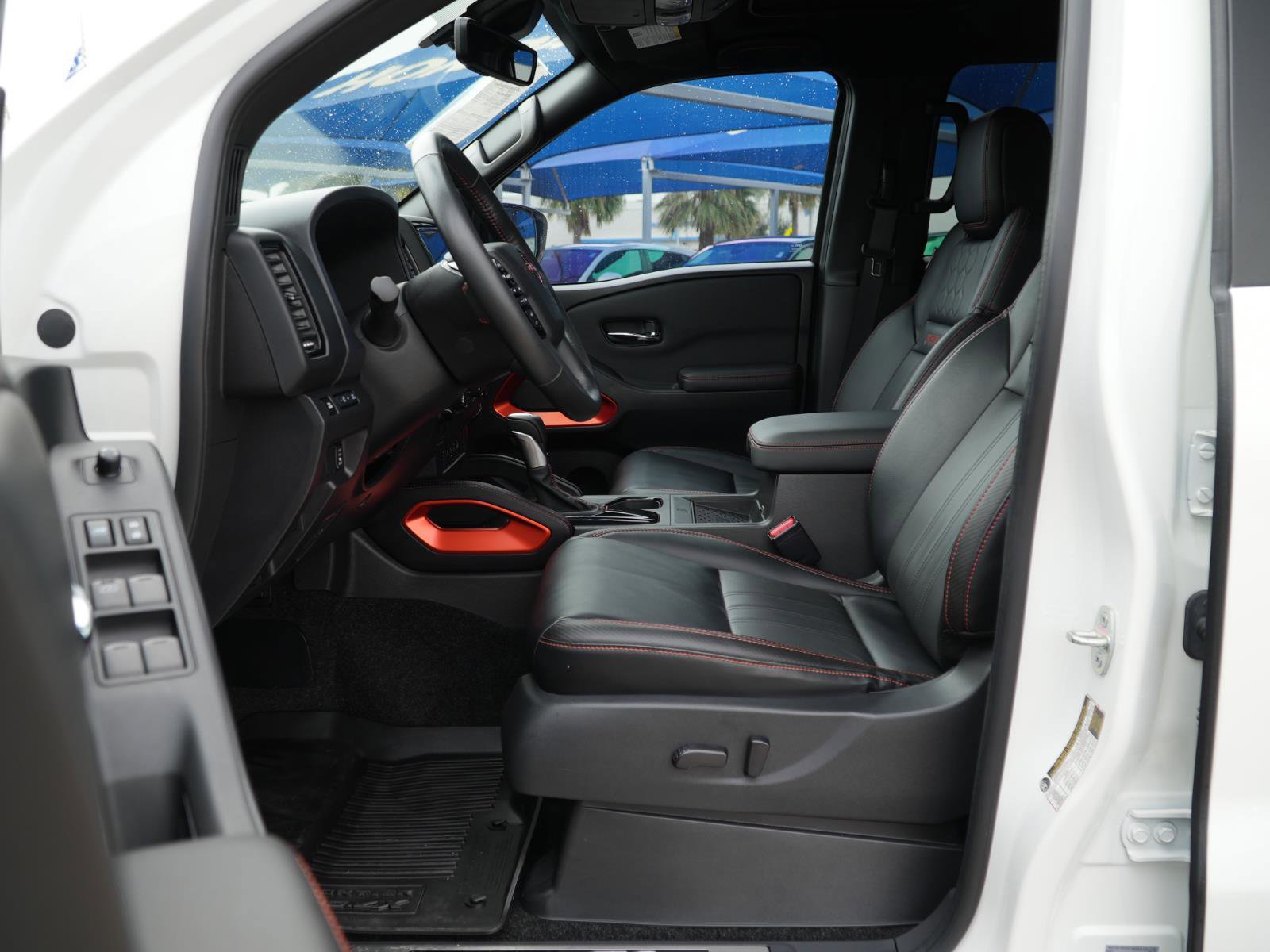 Used 2024 Nissan Frontier PRO-4X w/ Pro Premium Package image 17